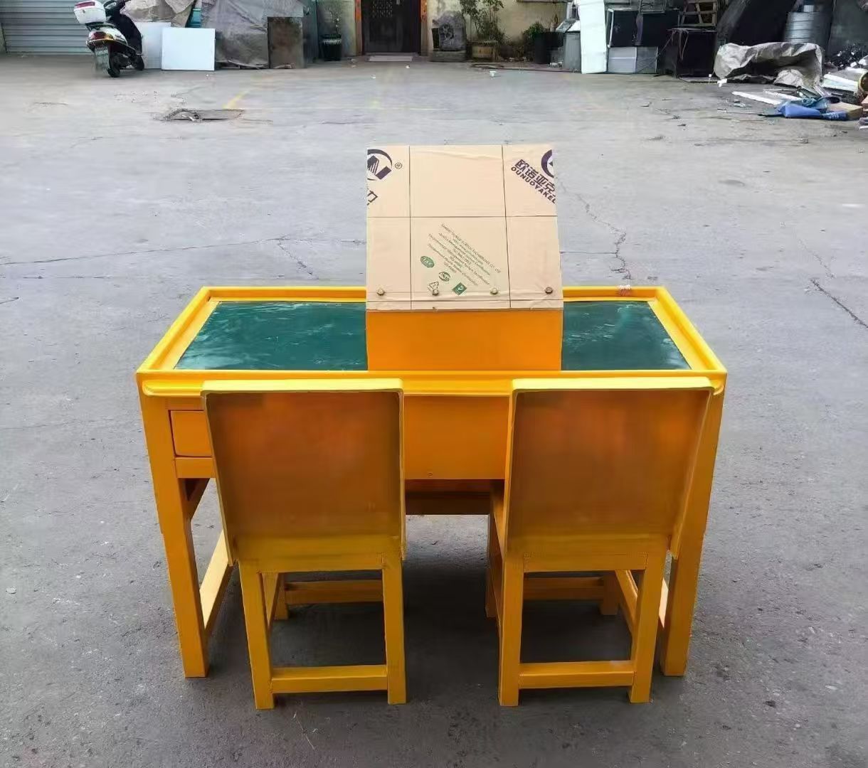 瓦房店防静电导通桌井下煤矿火工品发放桌：危险品流转的安全守护者